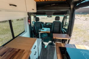 Swivel driver and passenger seats turned to face the Lagun table